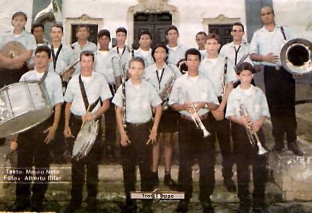 Frente a Igreja Matriz...1998